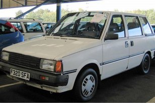 Nissan Prairie 1983 - 1989