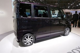 Nissan Roox 2010 - 2012