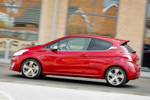 Peugeot 208 GTI 2013