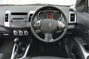 Peugeot 4007 2007 - 2012