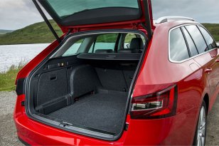 Škoda Superb Estate 2015