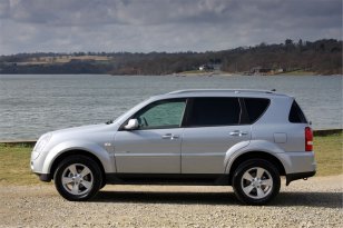 SsangYong Rexton 2003 - 2012