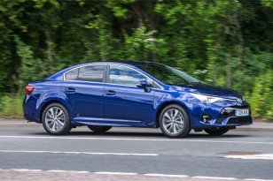 Toyota Avensis 2015