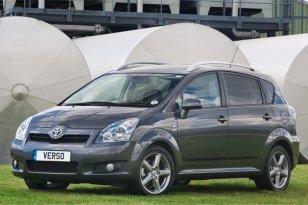 Toyota Corolla Verso 2004 - 2009