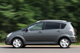 Toyota Corolla Verso 2004 - 2009