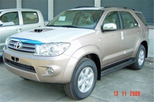 Toyota Fortuner 2005