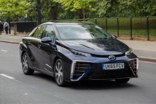 Toyota Mirai FCV 2015