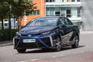 Toyota Mirai FCV 2015