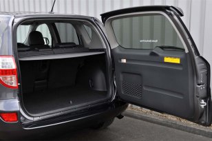 Toyota RAV4 2006 - 2013