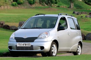 Toyota Yaris Verso 2000 - 2005