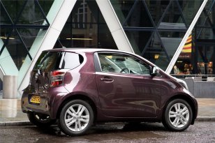 Toyota IQ 2008 - 2014