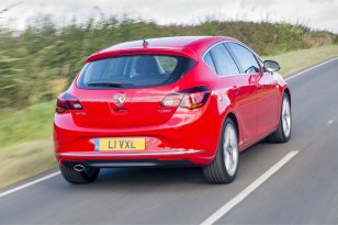 Vauxhall Astra J 2009 - 2015