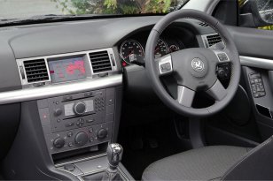 Opel Signum 2003 - 2008