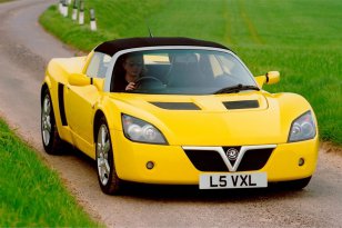 Vauxhall VX220 2000 - 2004