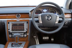 Volkswagen Phaeton 2010 - 2016