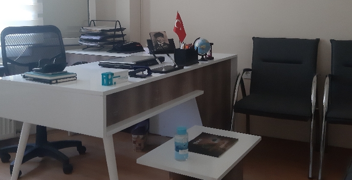 Saha satış elemanı