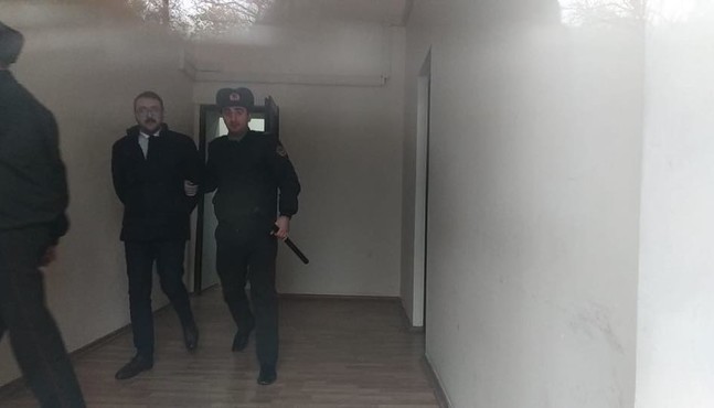 Əbülfəz Sadıqbəyli: Müstəntiq əsasən siyasi suallar verirdi