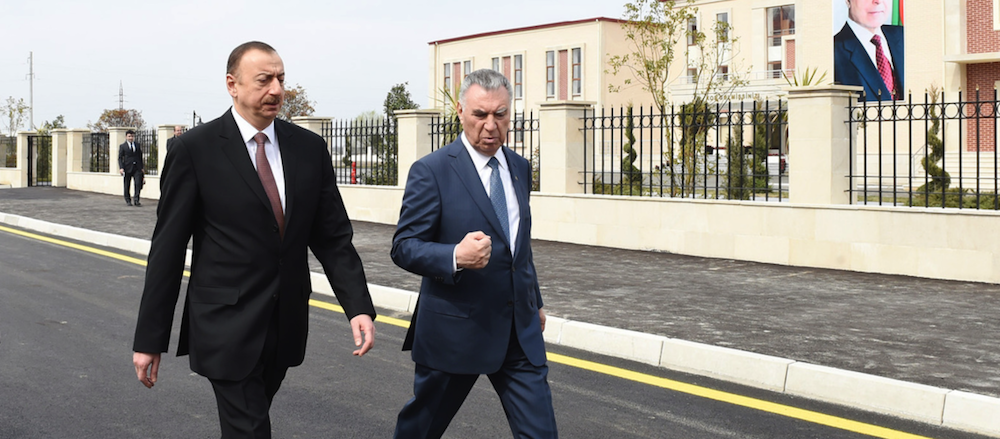 İlham Əliyevin köməkçisi jurnalistə: "Bir də bu nömrəyə zəng etməyin"