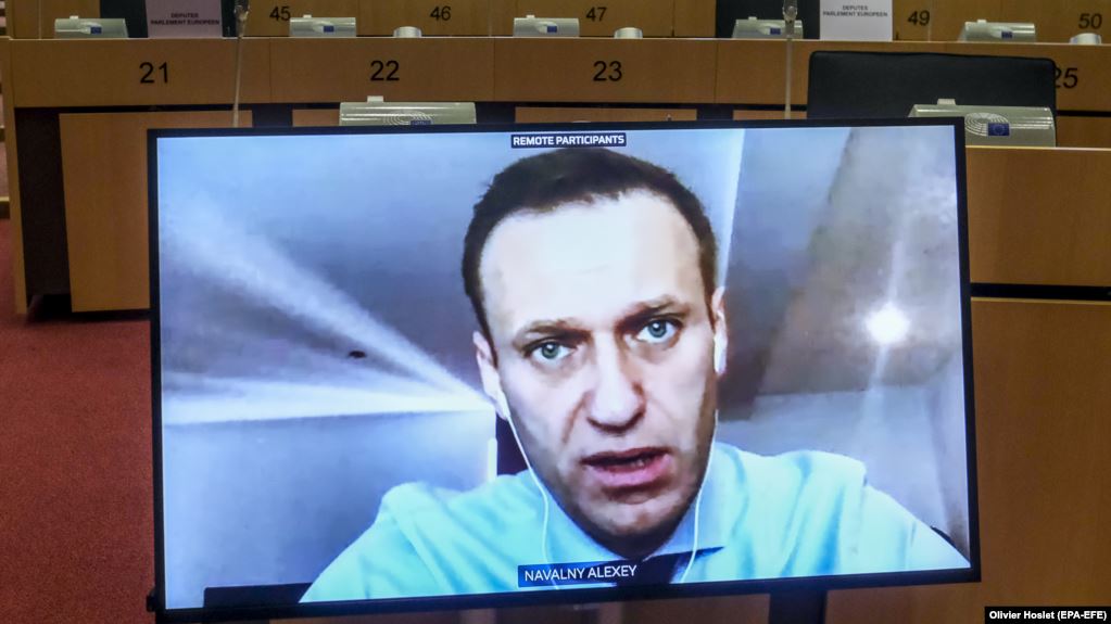 Navalnı: 'Usmanovun yaxtaları Barselona və Monakoda üzdükcə...'