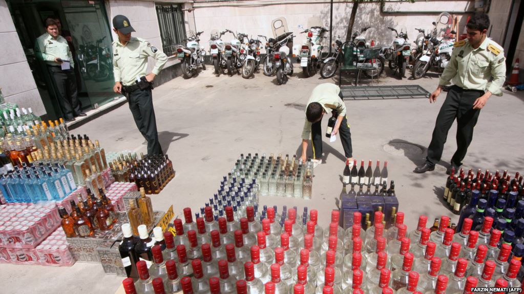 İran alkoqol probleminin olduğunu boynuna alır