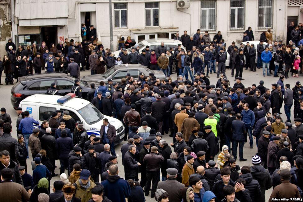 Yuxarıdan inqilab və ya... [Analitika]