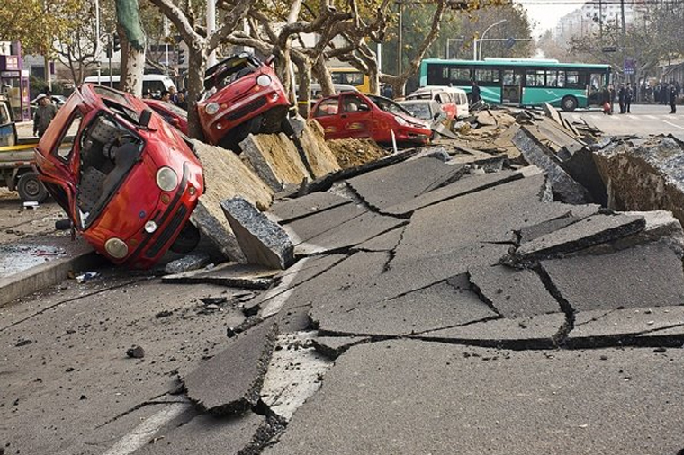 Çində qaz kəməri partladı — Həlak olanlar var