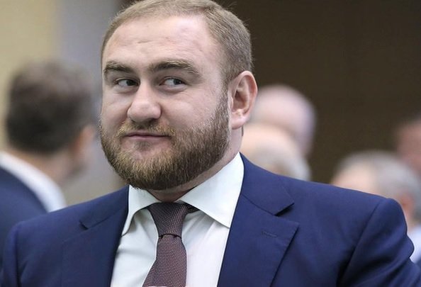 Rusiyanın hər yerində Araşukov kimi talançı məmurlar var