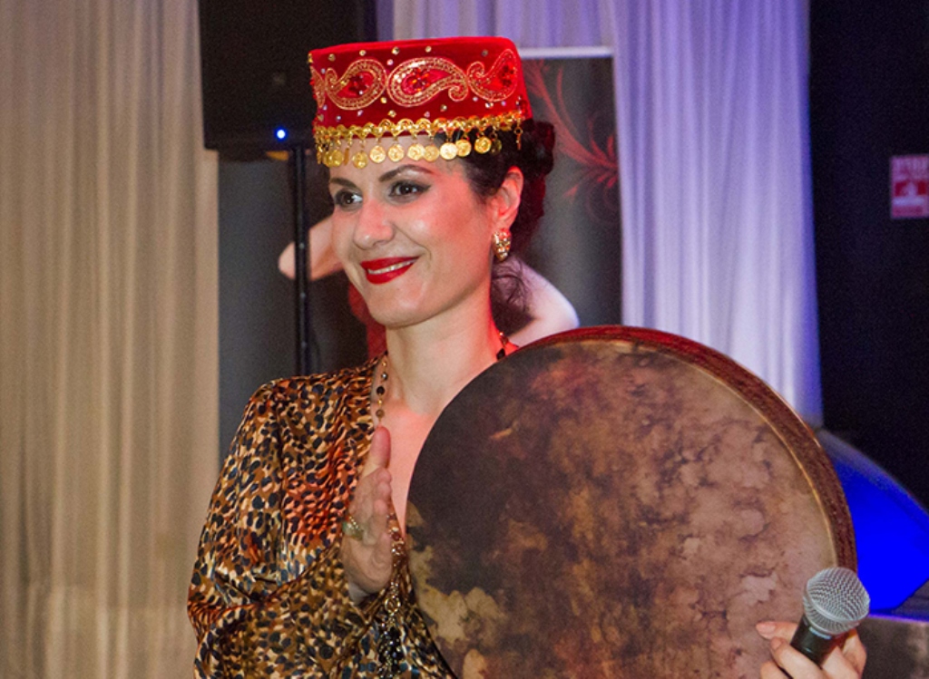 İsrailli opera müğənnisi Bakıdakı Zəfər paradına konsert həsr etdi - VİDEO
