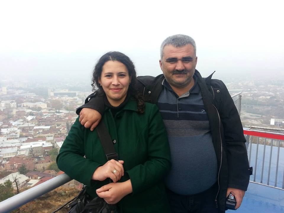 Əfqan Muxtarlının xanımı zərərçəkən kimi tanınmasını istəyir