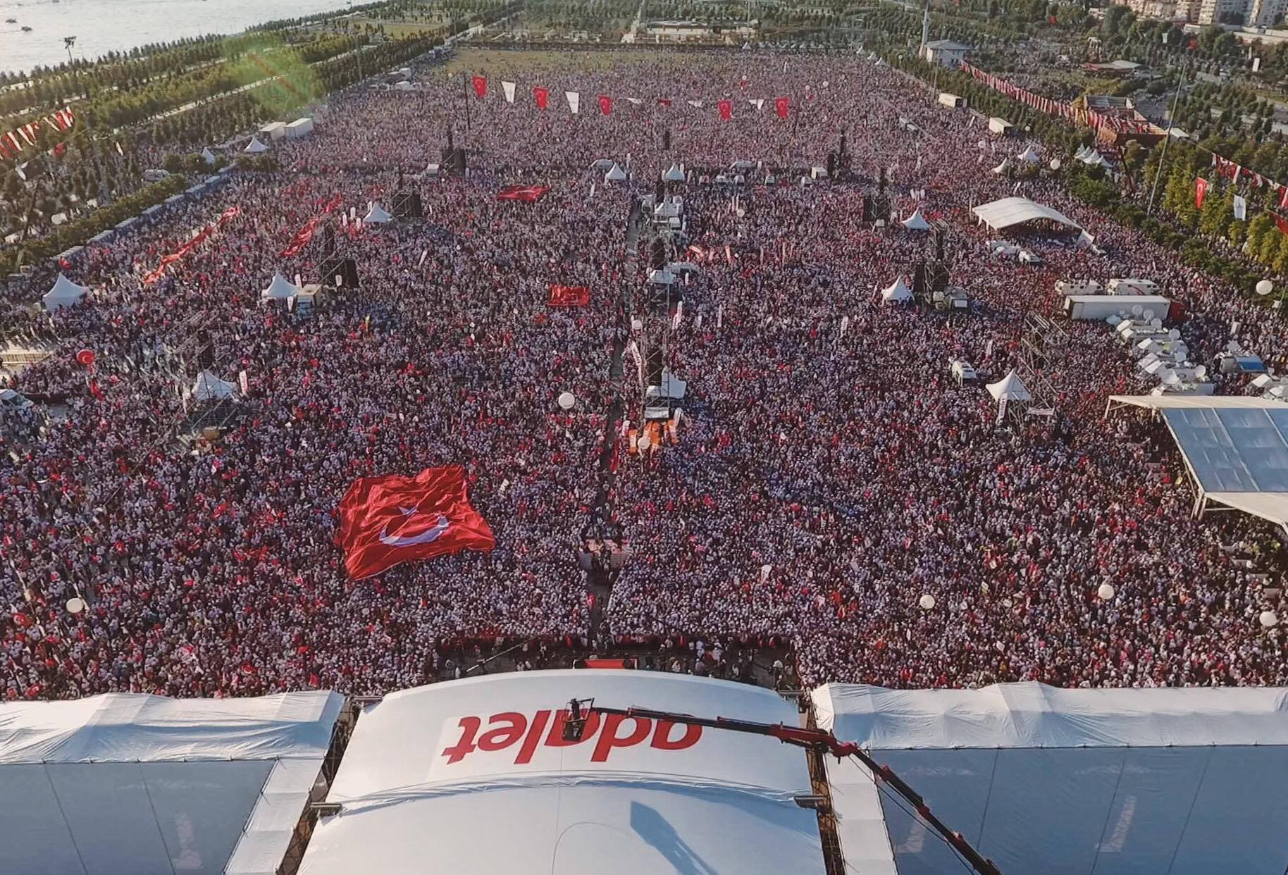 Türkiyə müxalifətinin 2 milyonluq tarixi 'Ədalət' mitinqi [Fotolar]