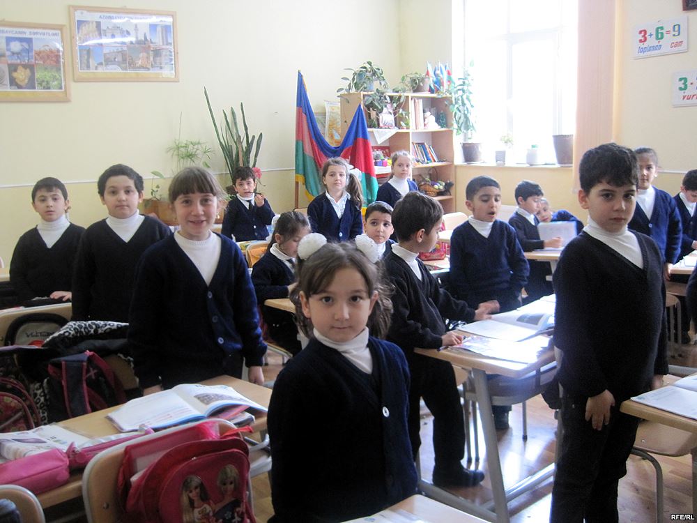 Azərbaycanda bu il 164 945 nəfər 1-ci sinifə gedəcək