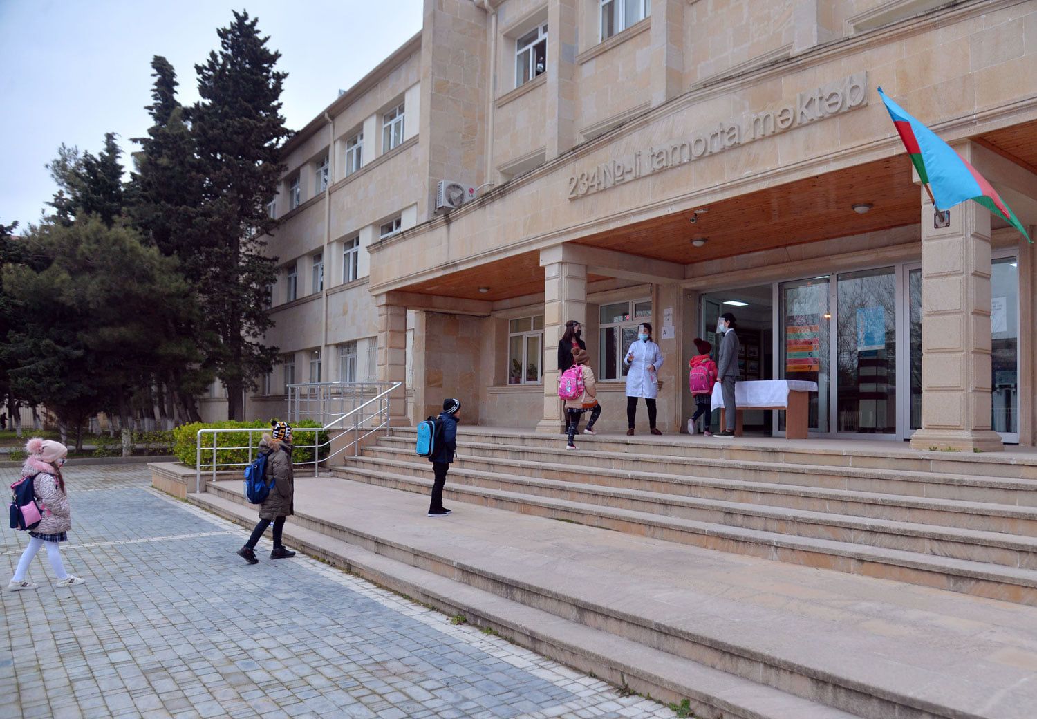 Bakıda məktəbli öz sinif yoldaşını bıçaqlayıb, cinayət işi açılıb