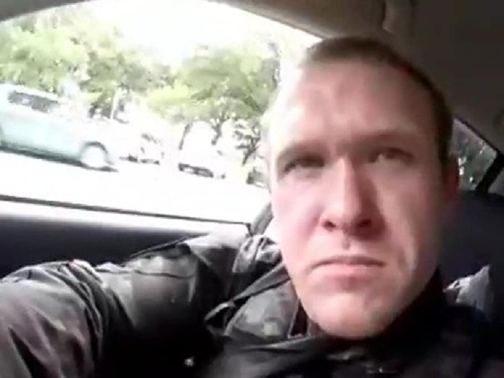 Məsciddə qətliam törədən şəxs hadisədən əvvəl baş nazirə manifestini yollayıbmış