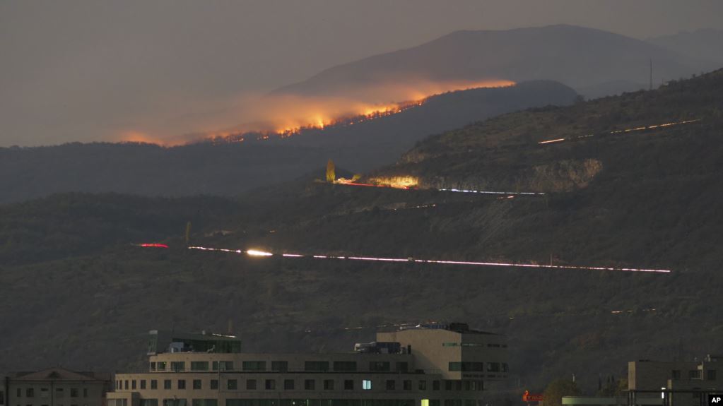 Ermənistan müxalifəti Paşinyanla danışmaq istəyir