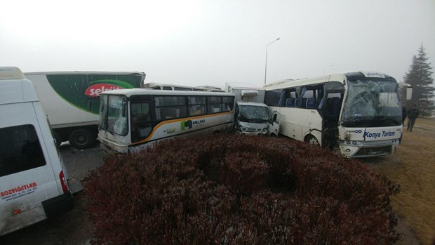 Türkiyədə ağır yol qəzası baş verib, 40 avtomobil toqquşub