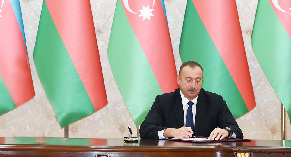 Prezident 4 polkovnikə “general-mayor” rütbəsi verdi
