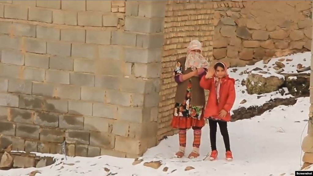 İran Azərbaycanının ucqar kəndlərində tələbələr təhsildən məhrum qalıblar