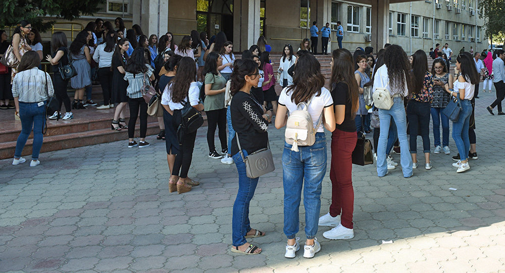 Son iki ildə 24 mindən çox tələbə təhsil haqqının ödənilməsi üçün dövlətə müraciət edib