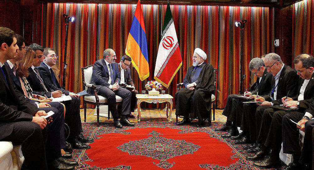 İran XİN Paşinyanın səfəri zamanı yaranan qalmaqala münasibət bildirib