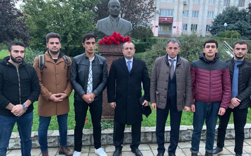 MM-in deputatları prezident seçkilərini müşahidə etmək üçün Moldovaya gedib