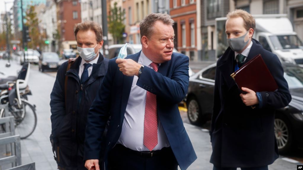 Britaniya və Avropa İttifaqı ticarət danışıqlarını davam etdirir