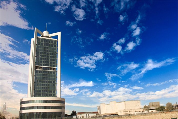 Dövlət Neft Fondu 29 banka 49,1 mln. dollar satıb