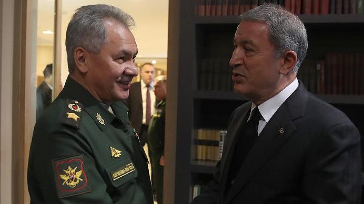 Türkiyə və Rusiyanın müdafiə nazirləri Qarabağ və Suriyanı müzakirə ediblər