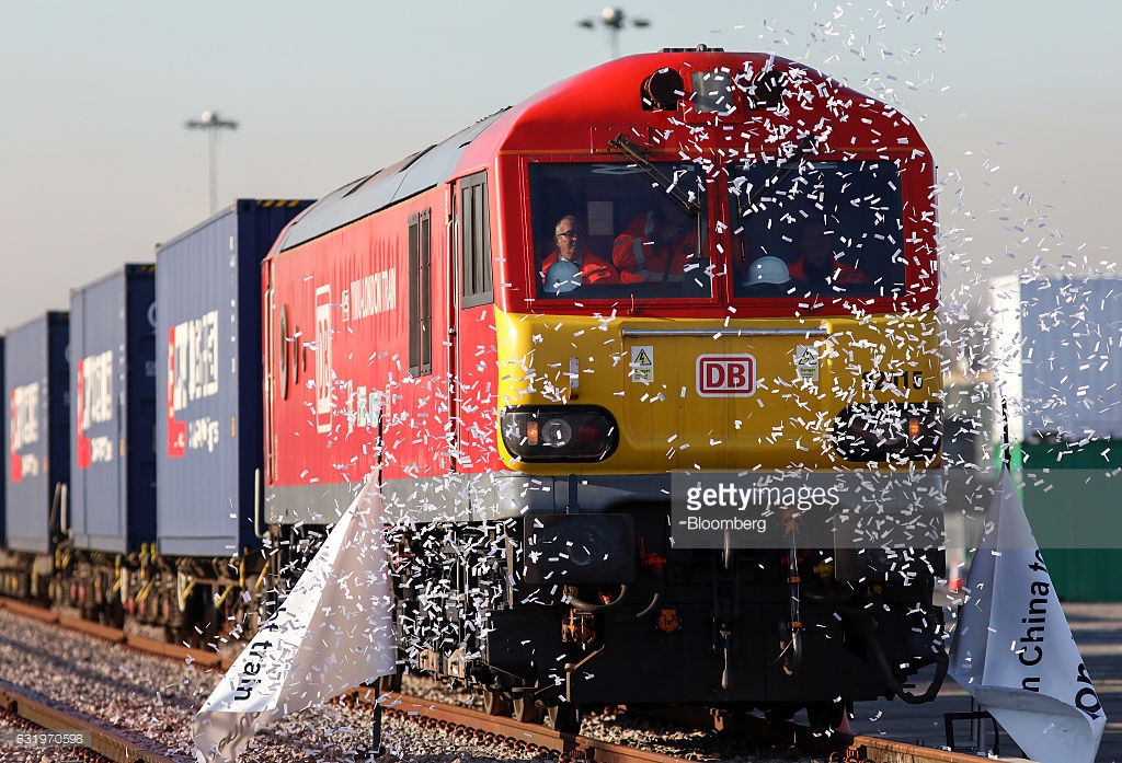 İngiltərədən Çinə ilk yük qatarı yola çıxıb