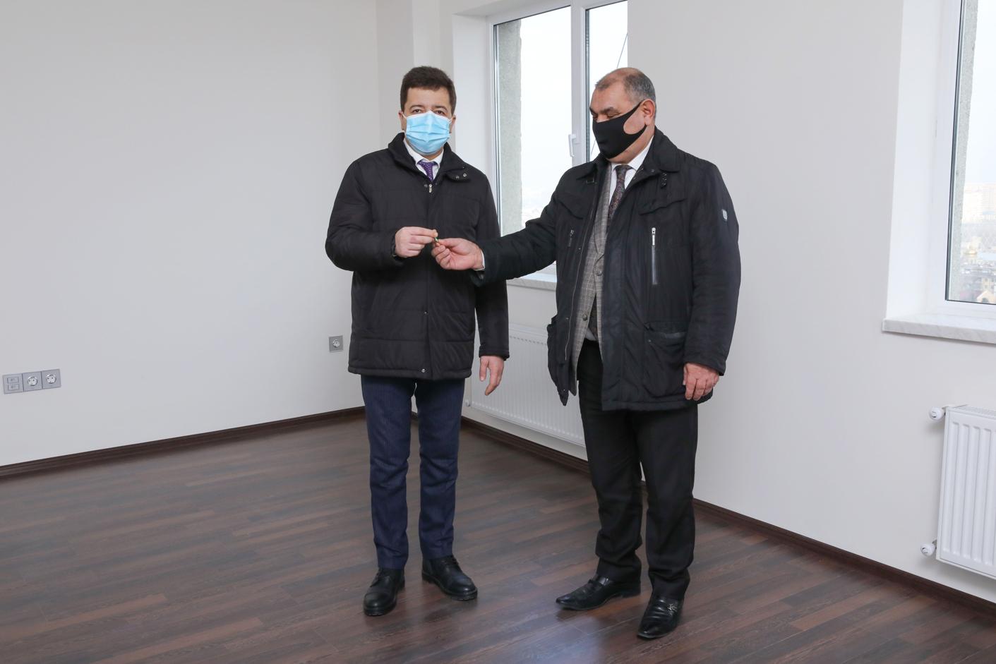 Hökumət Azərbaycanda 5 siyasi partiyaya ofis verib