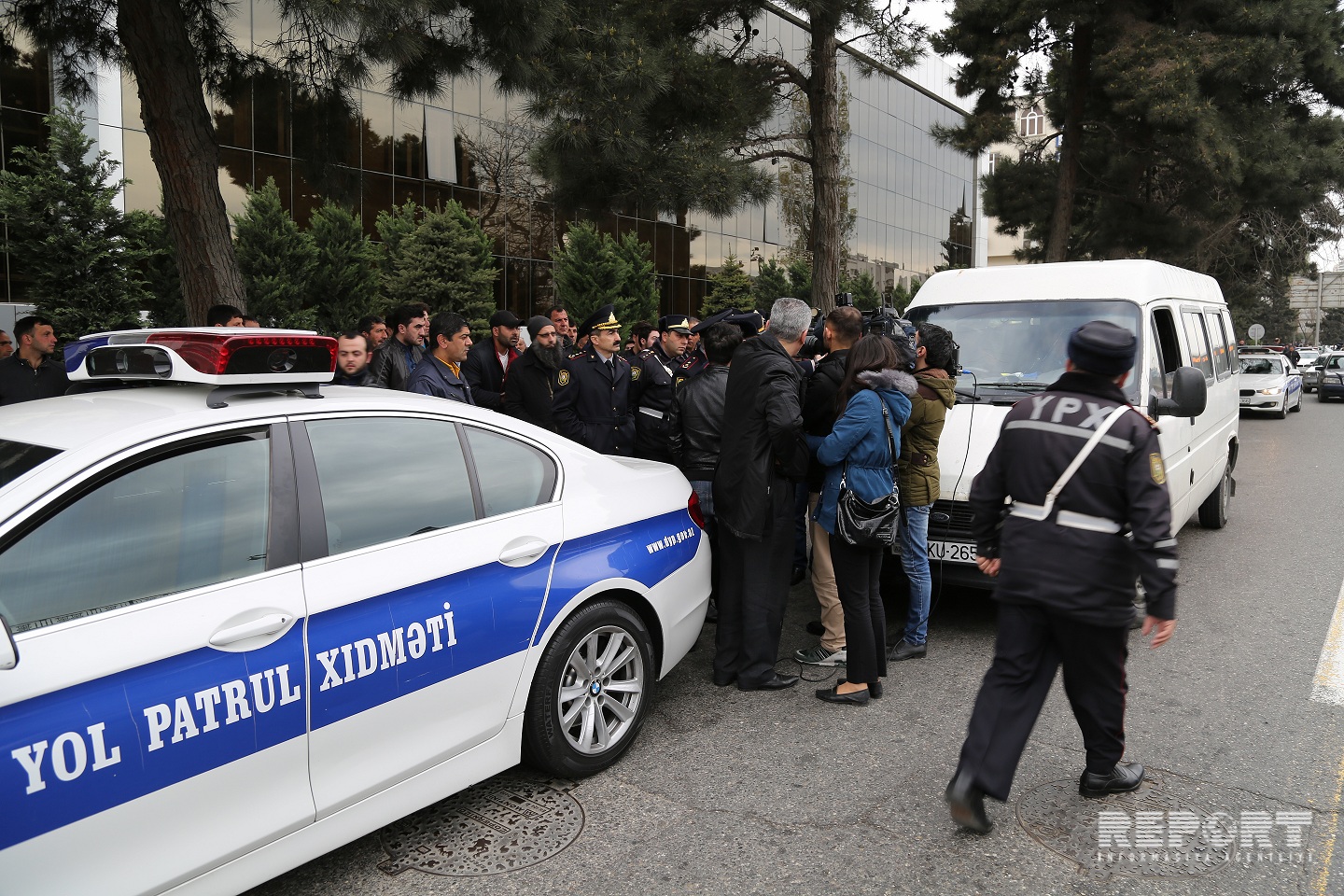 Bakıda DYP taksi və mikroavtobus sürücülərinə qarşı reyd keçirib