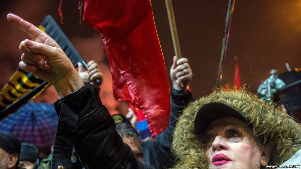 Makedoniyada Yeni Makidoniyaya etirazlar davam edir