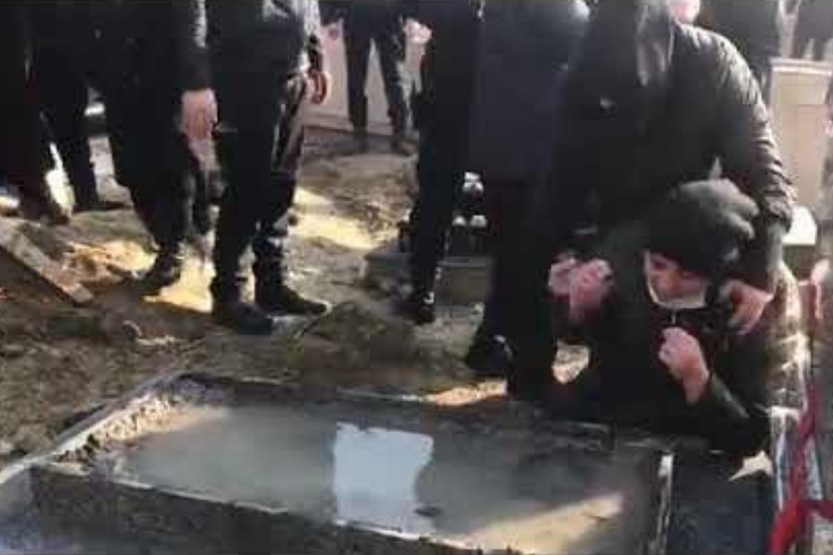 Millət vəkili: "Elə bir yerdə adam basdırmaq qeyri-insani rəftardır"