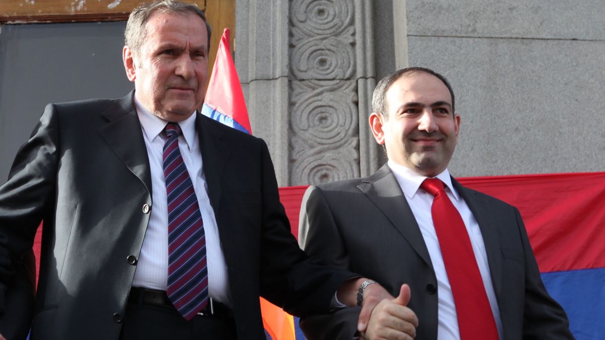 Levon Ter-Petrosyan: "Müharibənin bitməsi ilə barışmaq lazımdır, artıq qurbanlar olmayacaq"