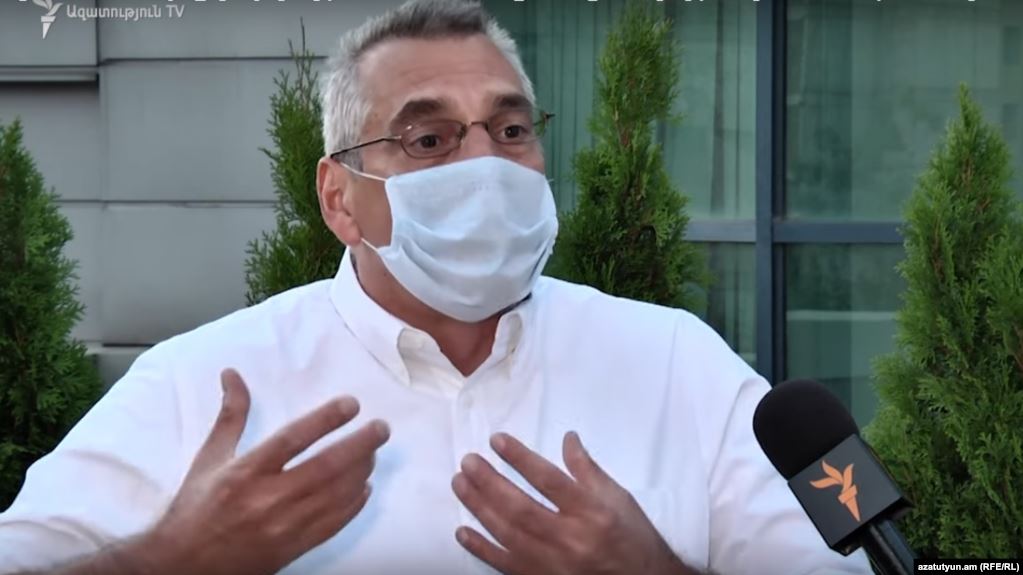 Erməni politoloq: ‘Qarabağın qalan hissəsini xilas etdik və döyüşü dayandırdıq’